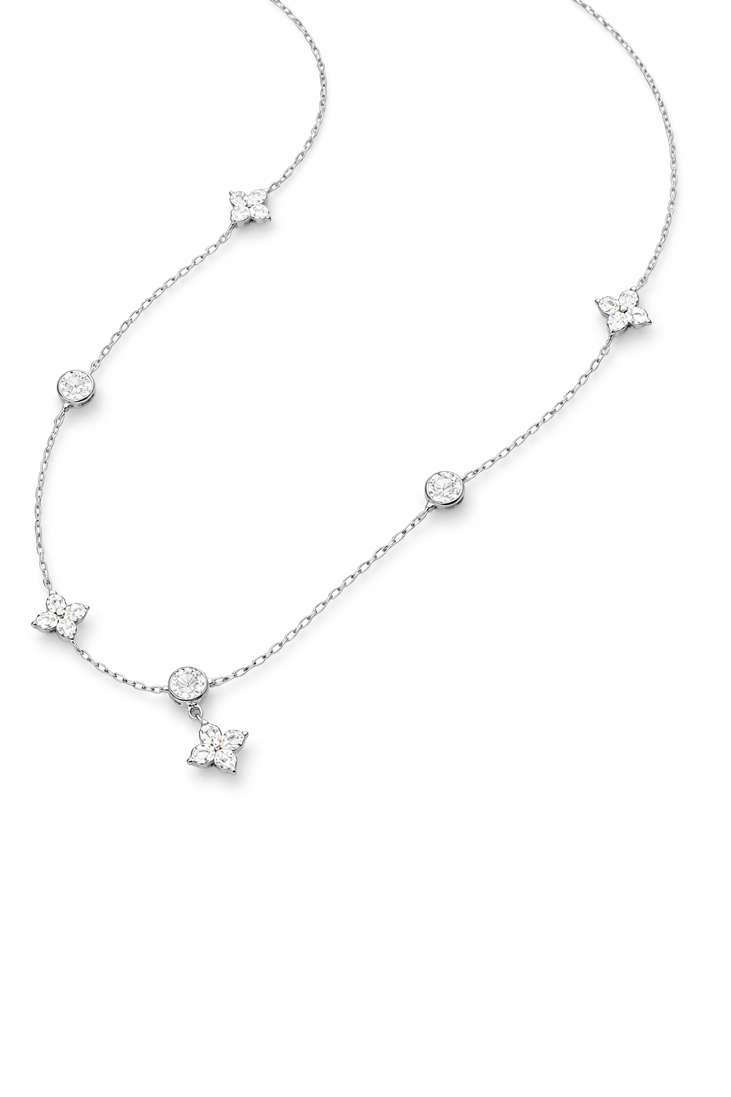 925 Sterling Silver Dainty Flower Necklace